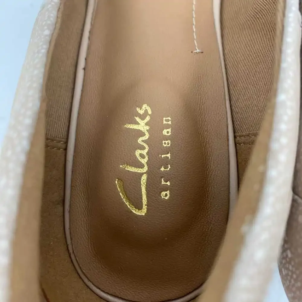 Clarks Tan Vendra Daisy Peep Toe Wedges | Leather, US 8